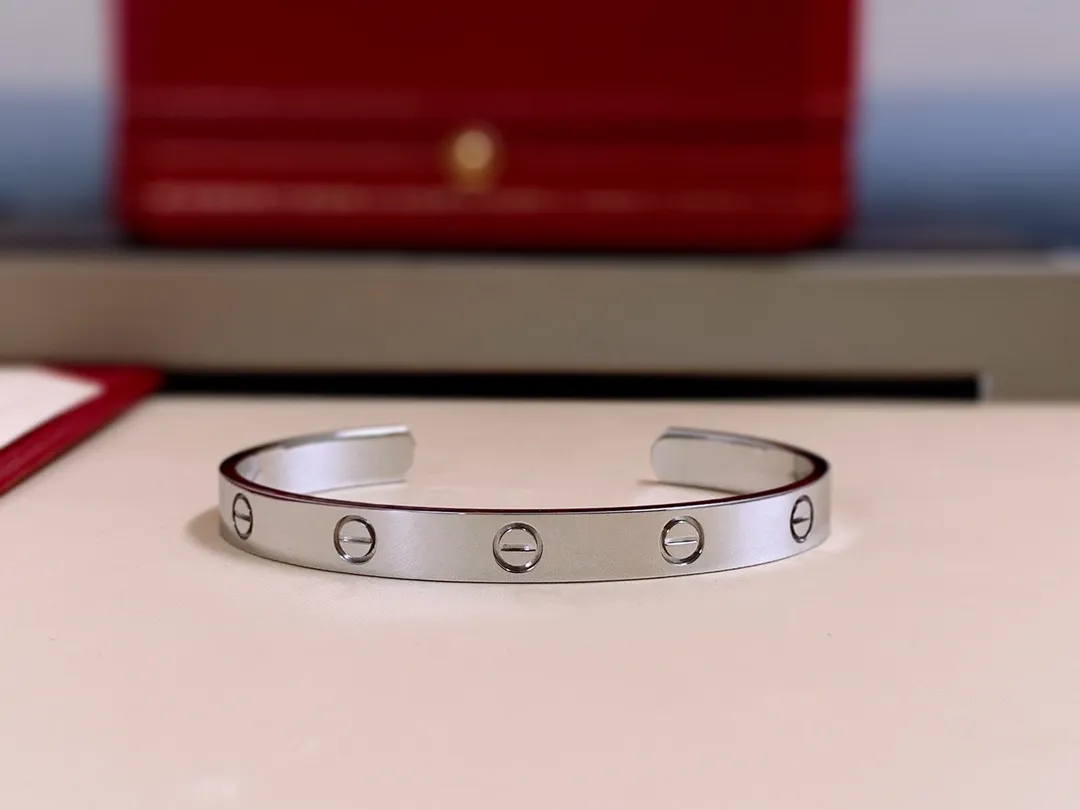 Cartier Semi-Open Love Bracelet Love Bracelet Yellow Gold/White Gold/Rose Gold