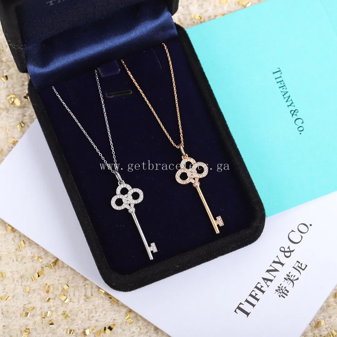 Tiffany Keys Crown Key in Rose Gold/White Gold with Diamonds
