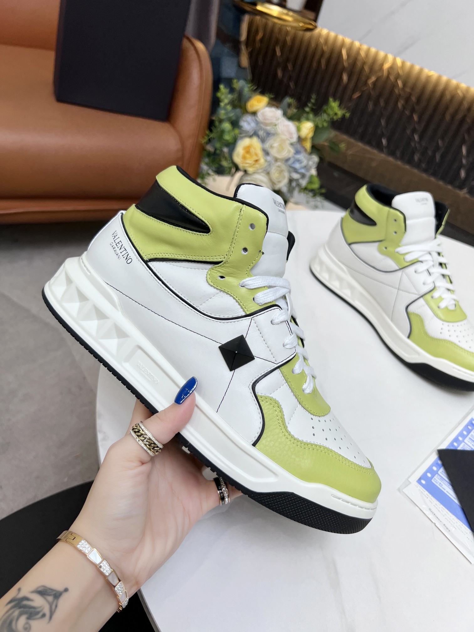 Valentino shoes (35-45) V002