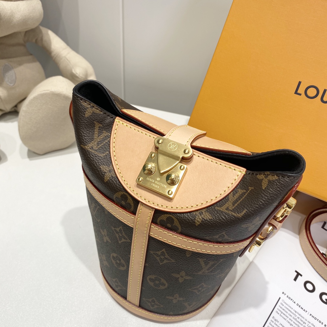 Louis Vuitton Duffle Bag锛�10A锛�