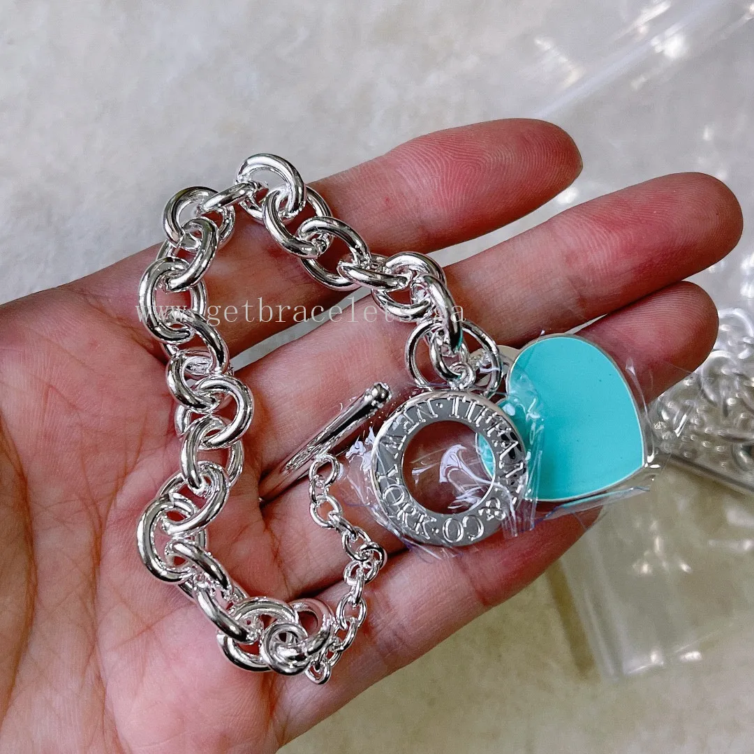 Return to Tiffany Heart Tag Toggle Bracelet in Silver Blue/Pink/Red