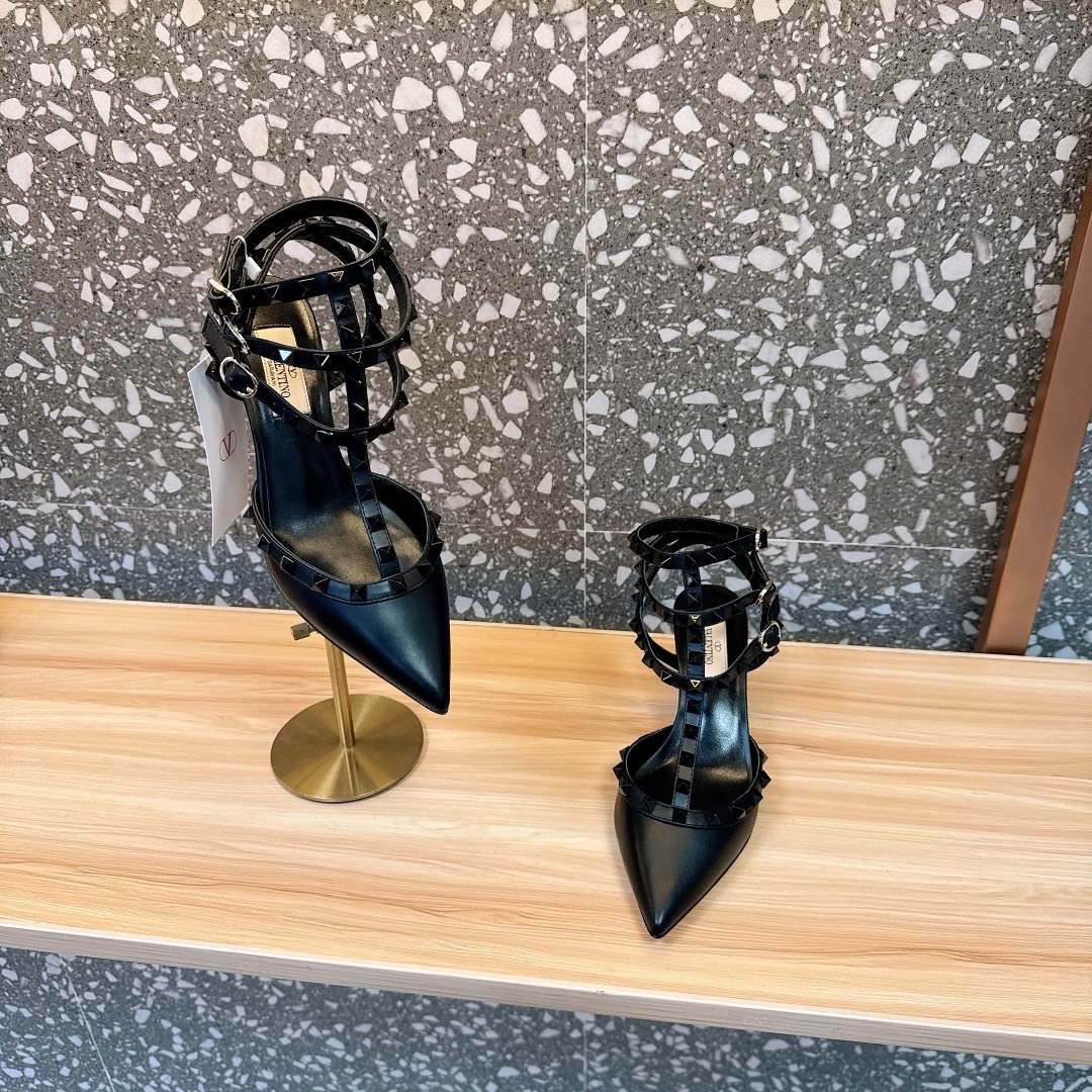 Valentino Shoes Classic rivet pointed high heels