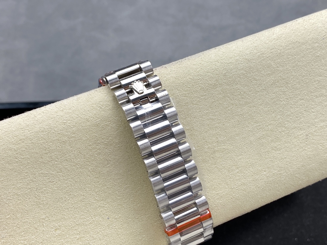 Rolex Day Date 36 White Gold Diamond Bezel White Dial m128399tbr 0019