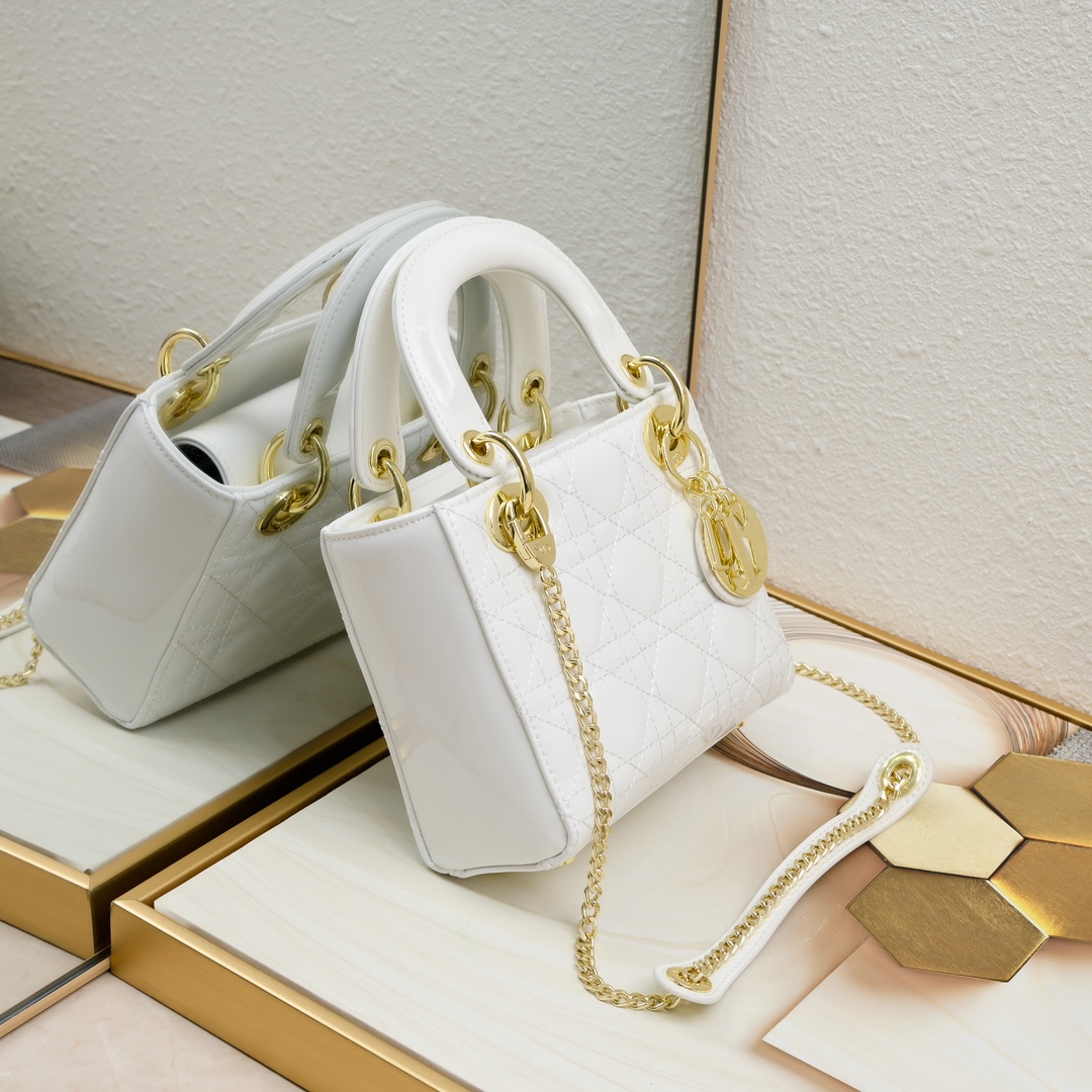 Mini Lady Dior Bag White patent leather CD2025 XB071 17cm