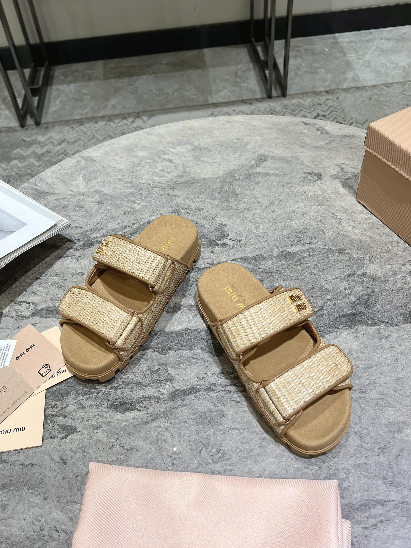Miu Miu Shoes Grass woven women's slippers