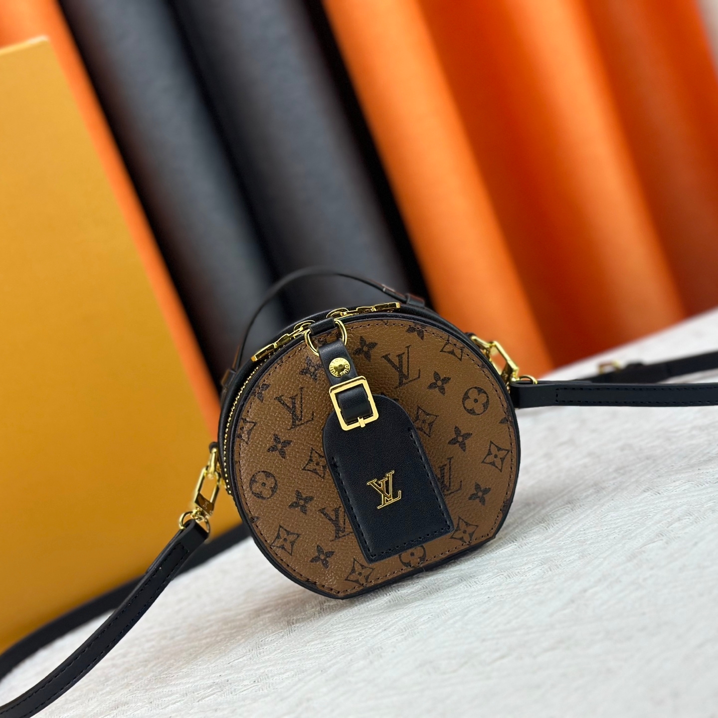 Louis Vuitton Mini Bo卯te Chapeau Handbag M83575 M83614