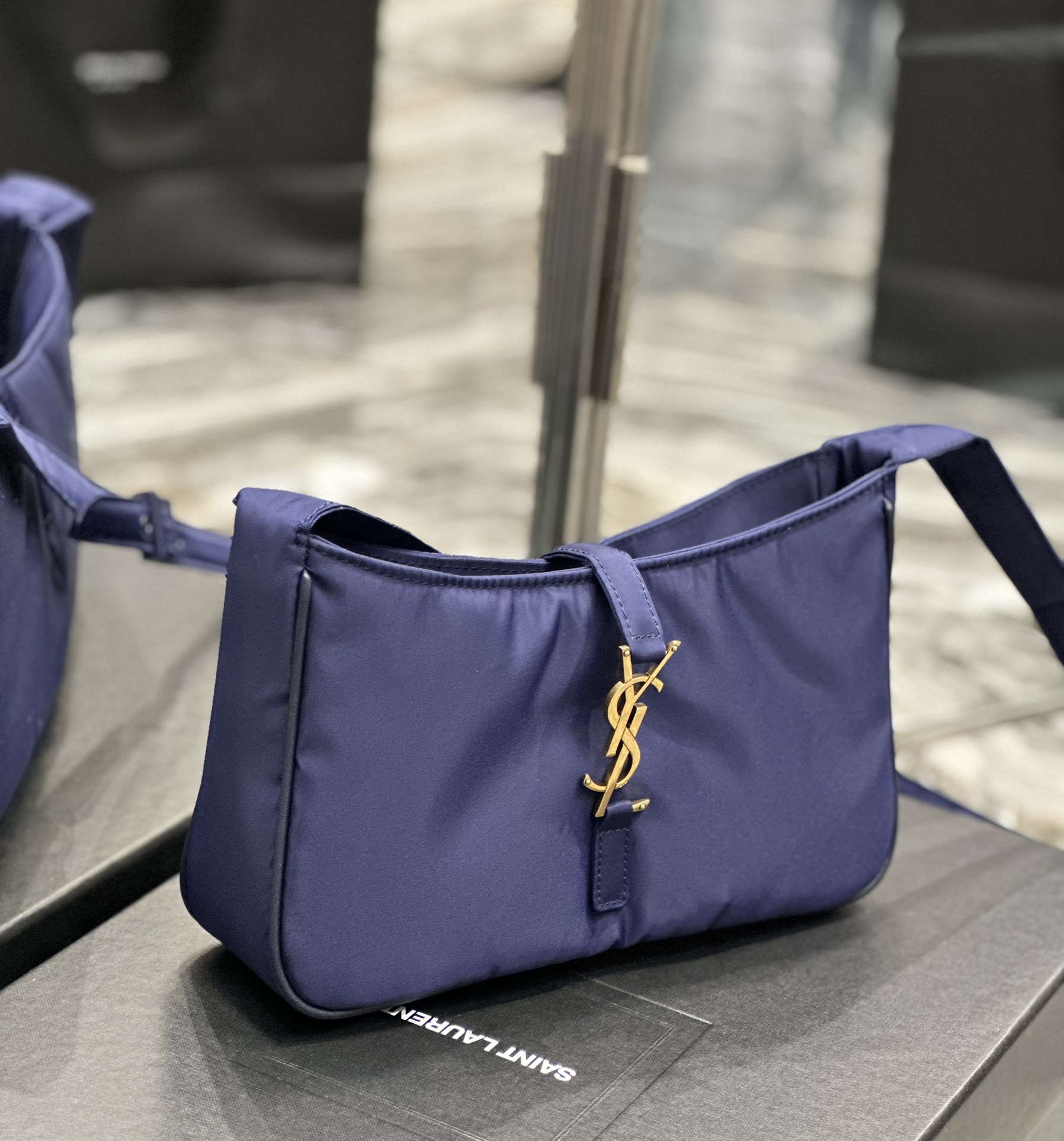 Saint Laurent 10A Handbag Shoulder Bag Top Mirror Quality Version