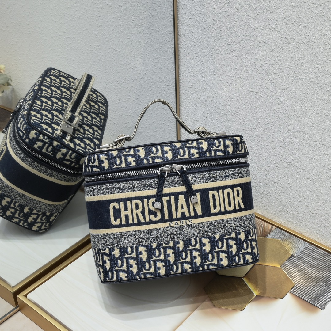 LADY DIOR VANITY Cosmetic bag 0011 LM061 28cm