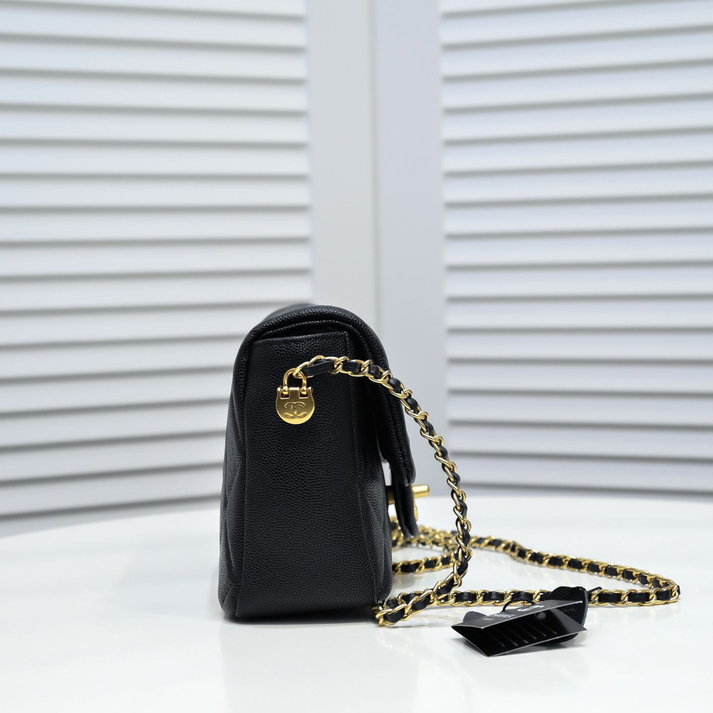 Chanel 21K Mini Shoulder Bag Handbag