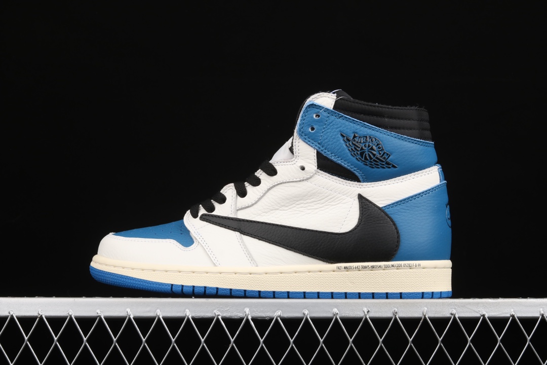 Travis Scott x Air Jordan 1 High OG DH3227-105