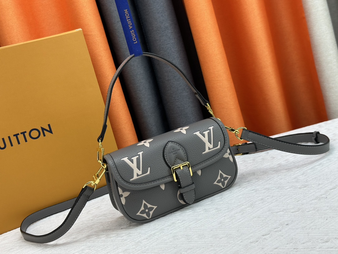 Louis Vuitton Diane M46386 M45985 Shoulder Bag Handbag