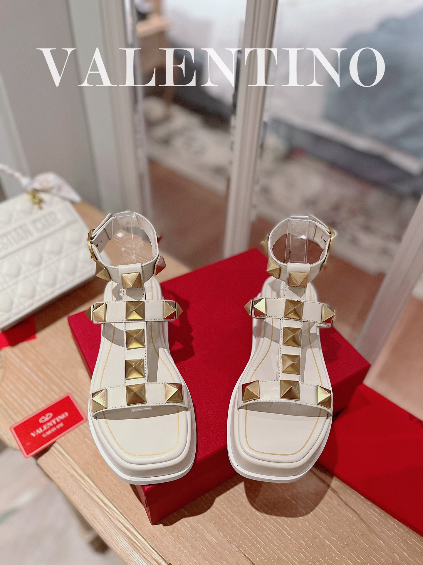 Valentino shoes 009 XM 082