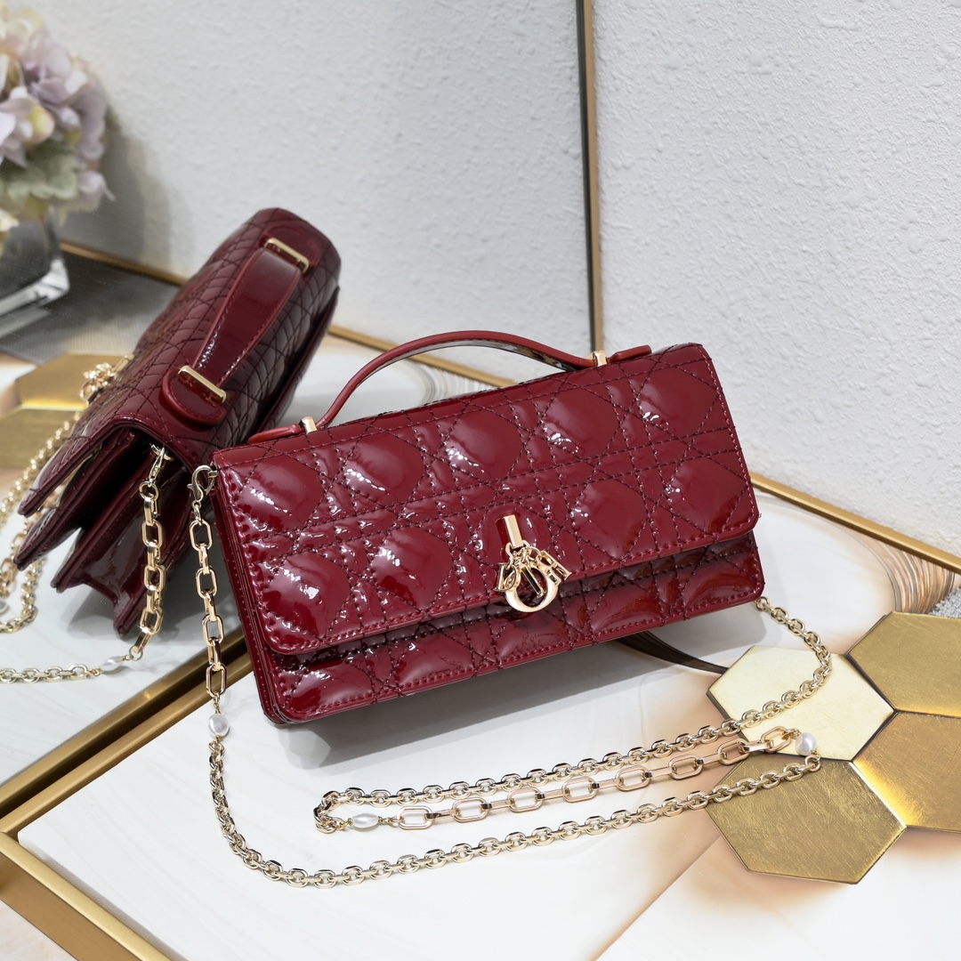 Miss Dior Mini Bag Red patent leather CD2023 XB071 21cm