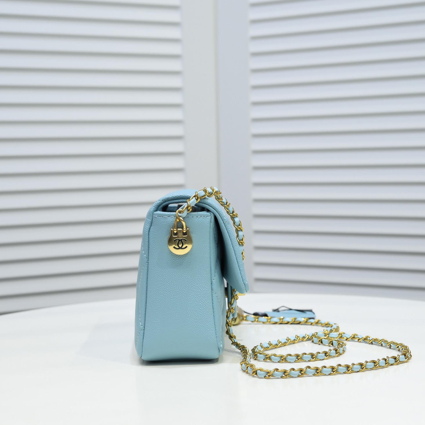Chanel 21K Mini Shoulder Bag Handbag
