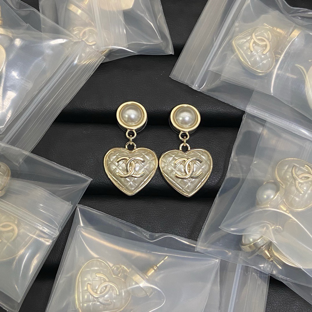 Chanel Earring 068