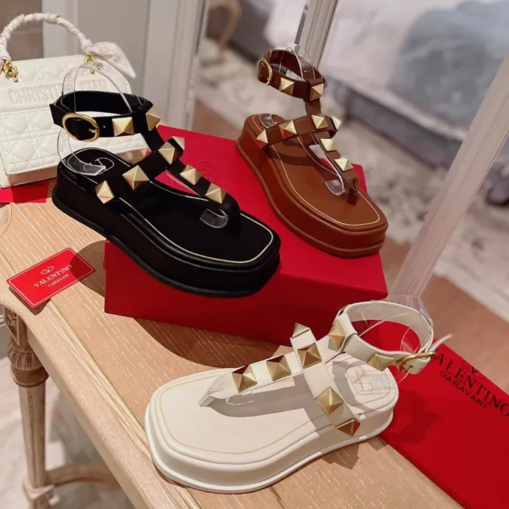 Valentino shoes (35-41) V008 02