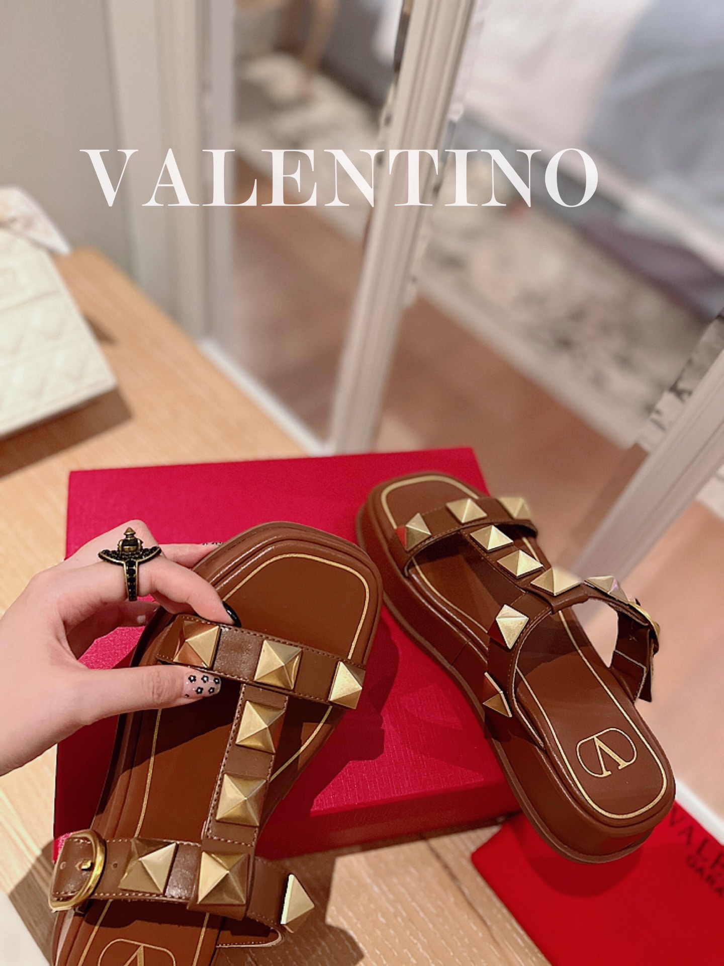Valentino shoes 008 XM 082