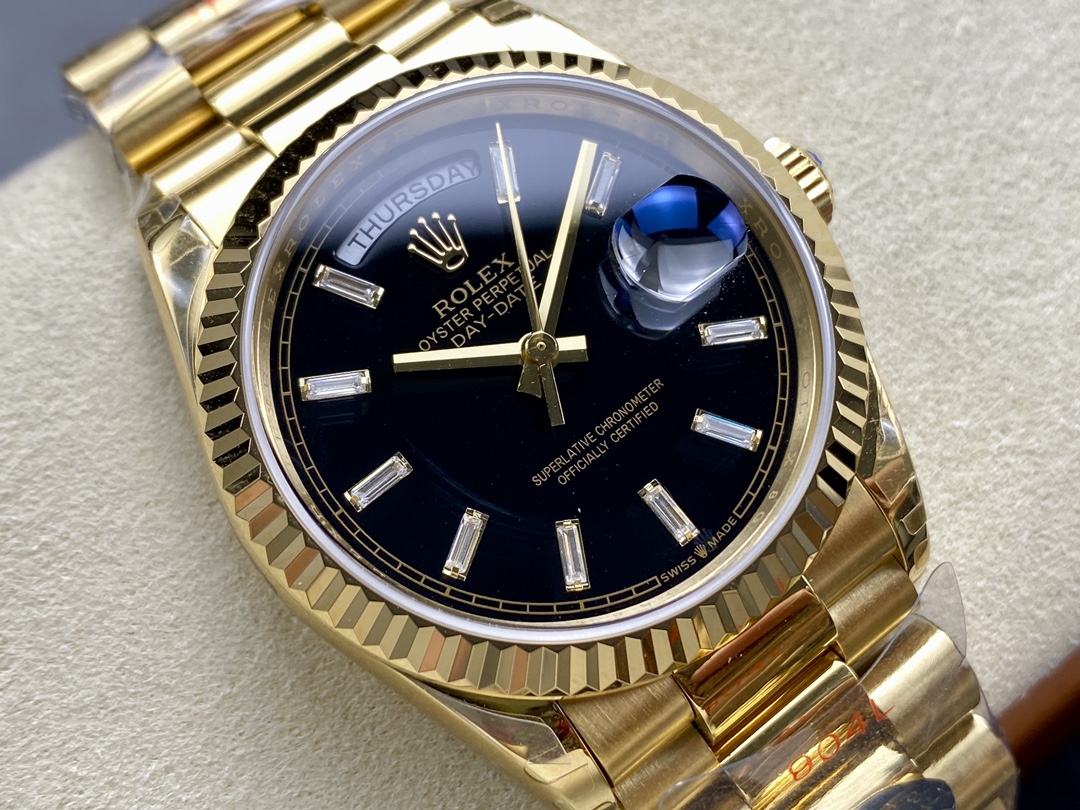 Rolex Day-Date 228238 Black Diamond Dial Fluted Bezel 40mm Mens Replica Watch