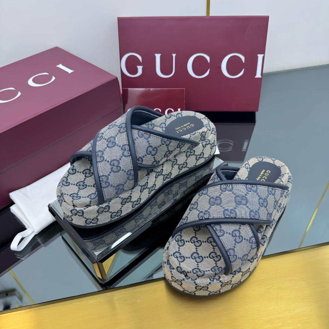 Gucci Shoes GG Cross Canvas Thick Bottom Lover's Slippers with Love